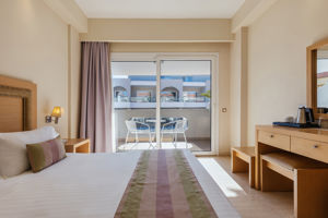 Alexandra Beach Resort & Spa