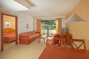 Iberostar Waves Ciudad Blanca