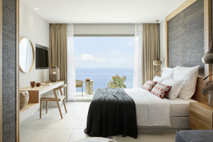 Elix, Mar-Bella Collection