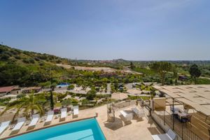 Fly & Go Don Vittorio Country Village