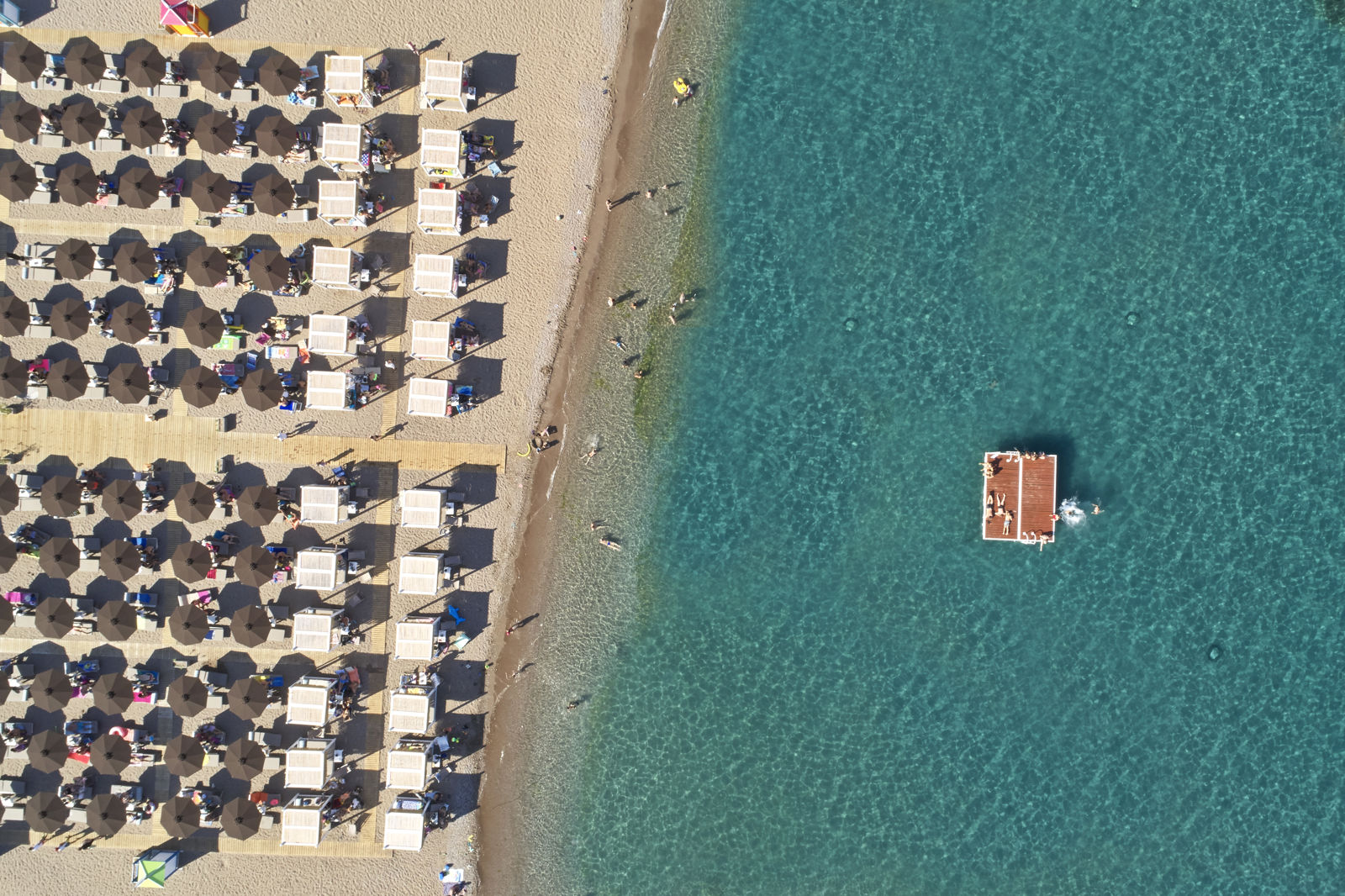 Epsilon Hotel slide 5