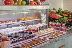 Marina Hotel & Suites