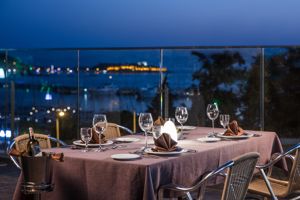 Marina Hotel & Suites