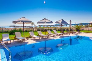 Apolonia Beach Resort