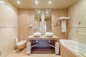 Woonvoorbeeld junior suite standaard zijzeezicht