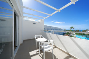 Aequora Lanzarote Suites