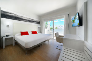 Aequora Lanzarote Suites