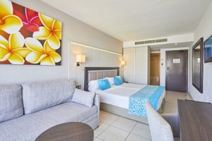 Fergus Style Bahamas