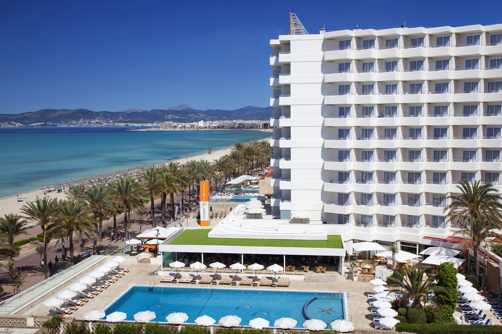 HM Gran Fiesta slide 2