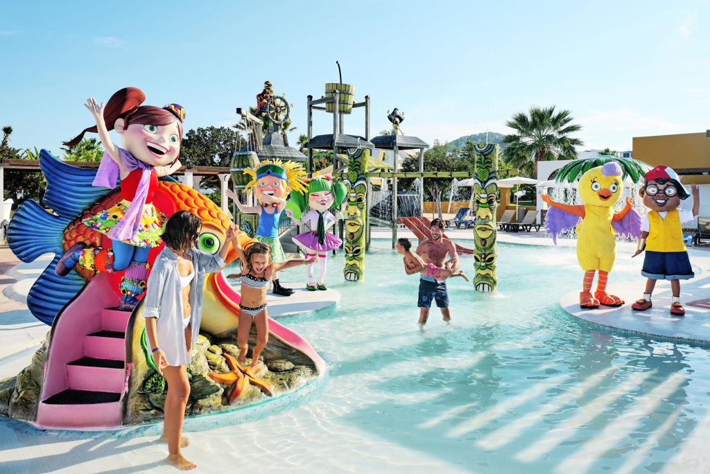 grand-palladium-white-island-resort-spa