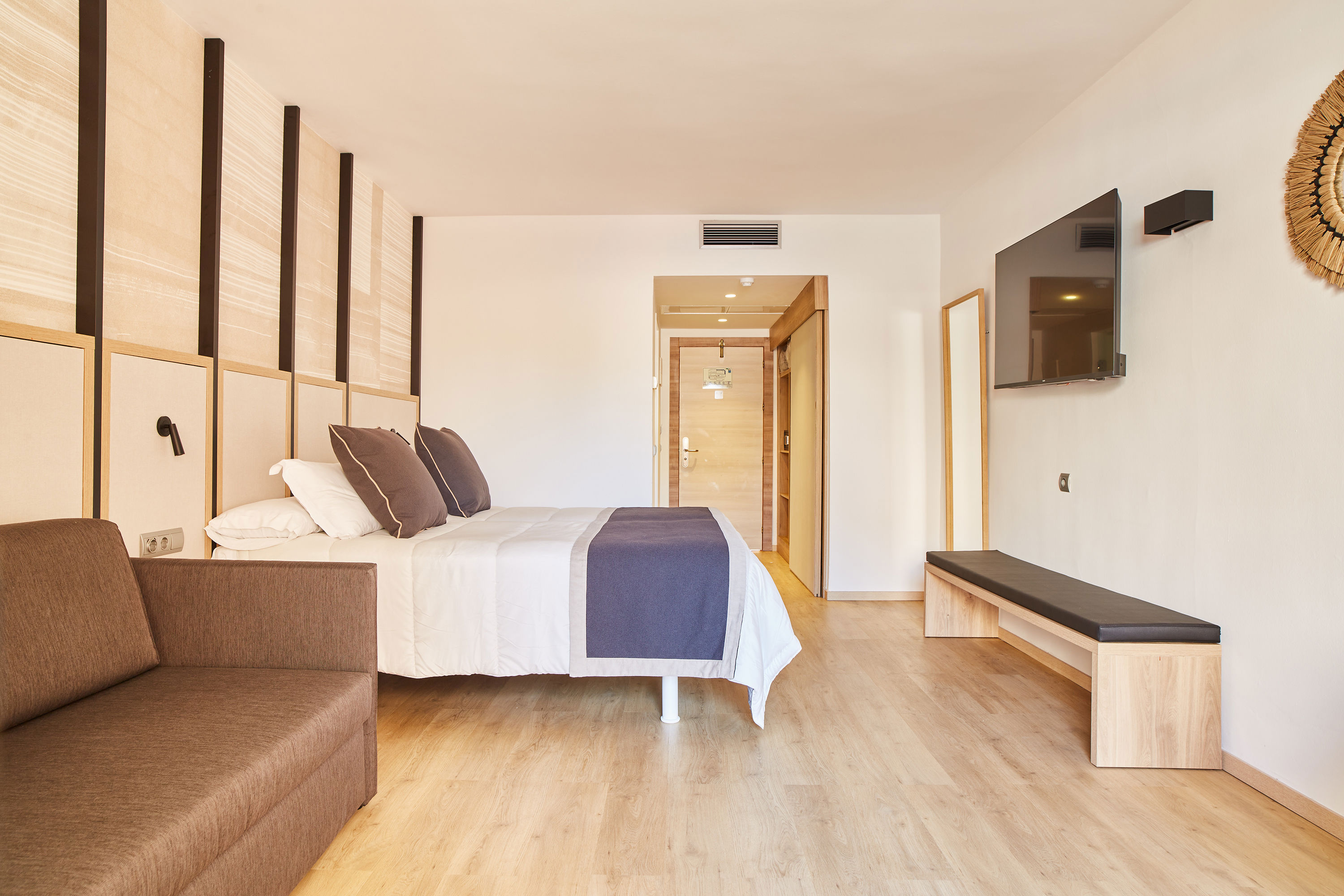 Invisa Figueral Resort Cala Blanca, Hot. Trinidad