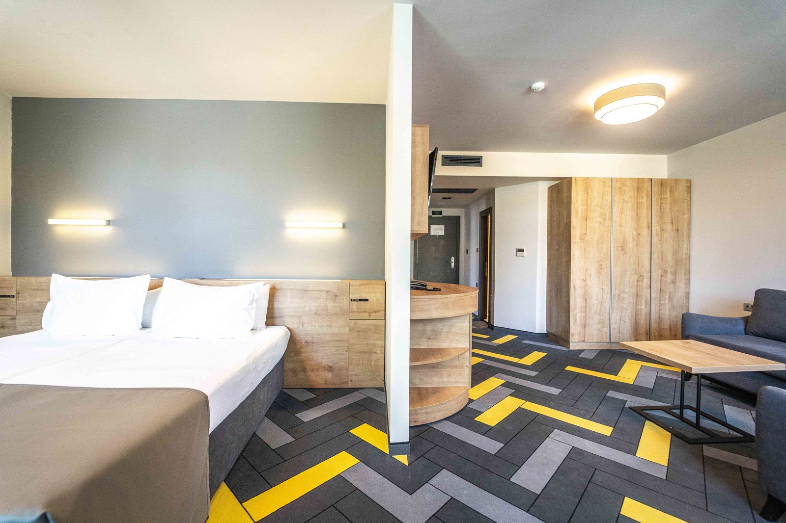 HVD Club Hotel Bor slide 5