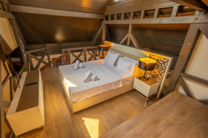 Long Beach Club Nature