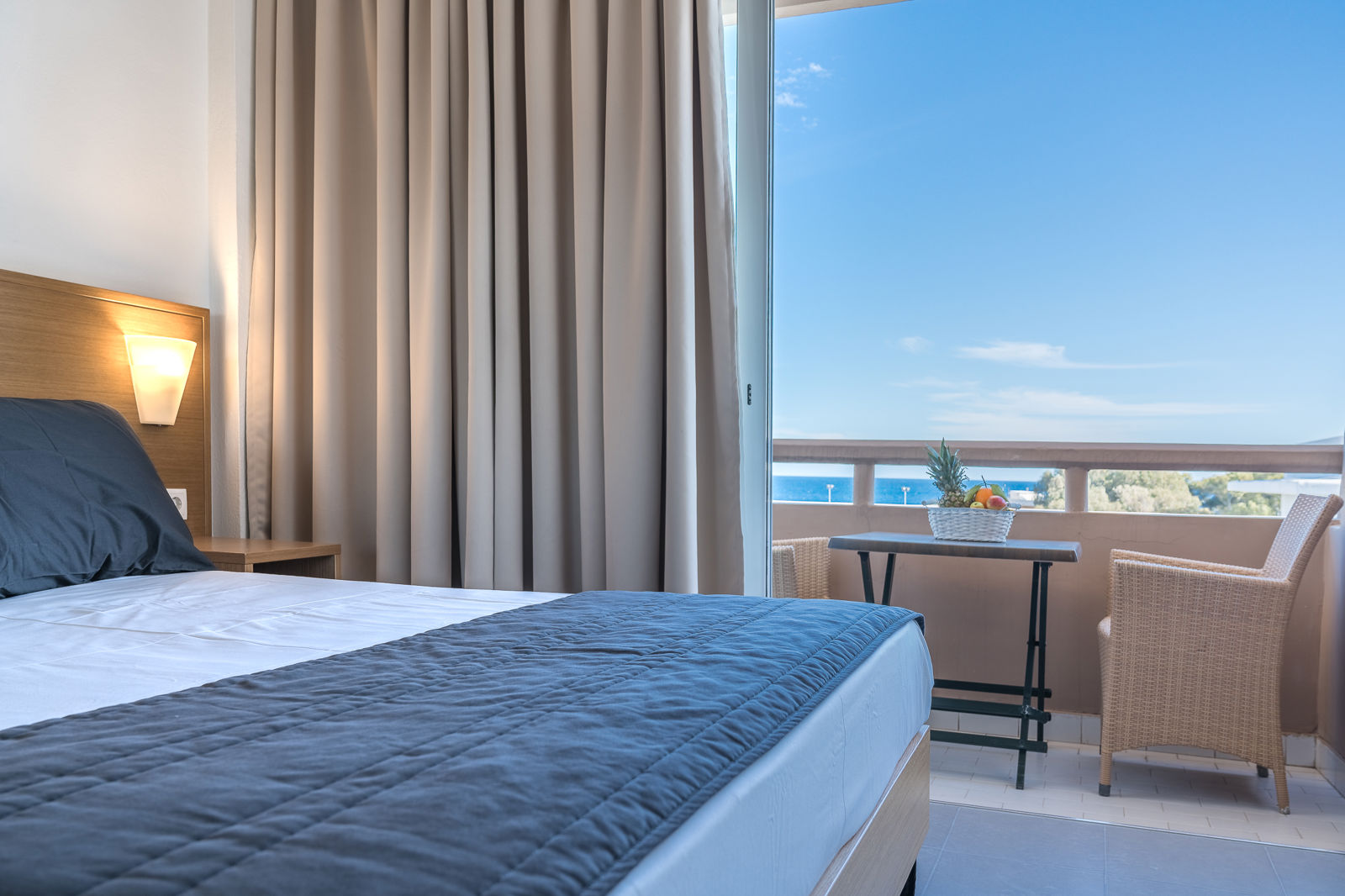 City Center Hotel slide 5