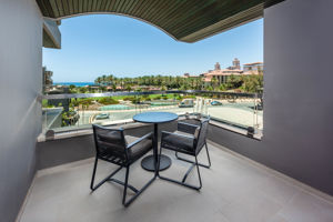 Faro a Lopesan Collection Hotel