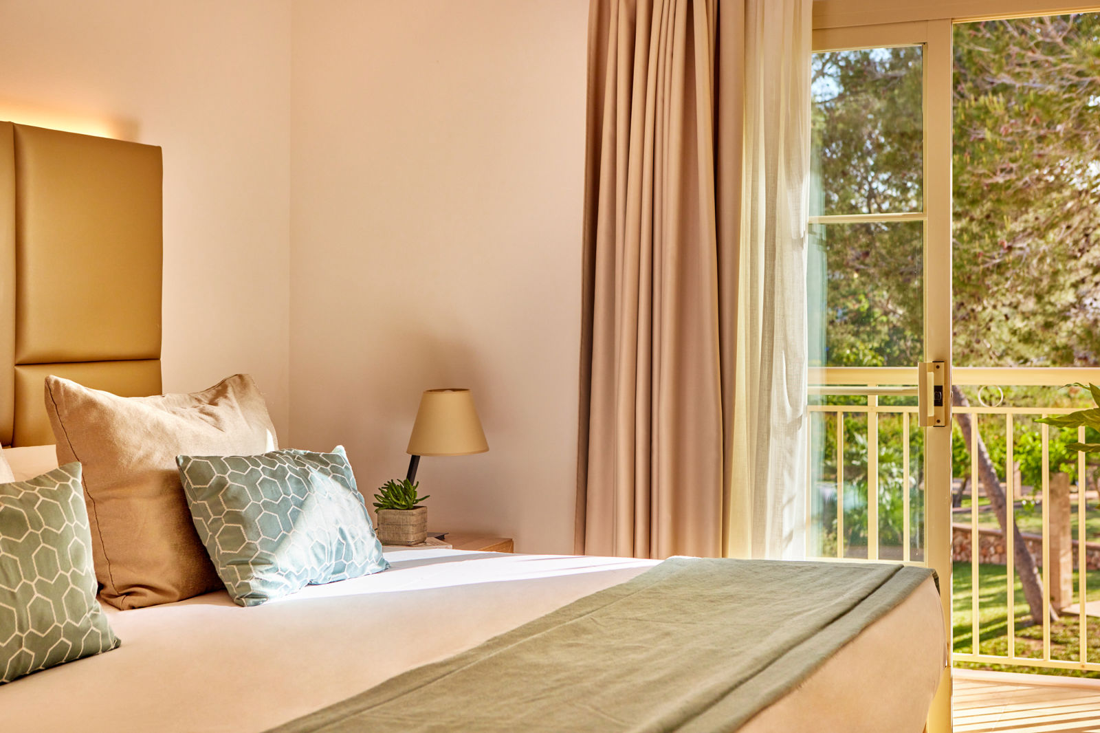 Zafiro Mallorca slide 2