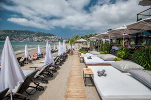 Sun Hotel by En Vie Beach