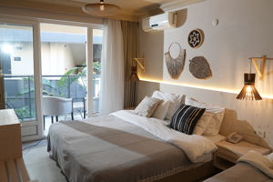 Sun Hotel by En Vie Beach